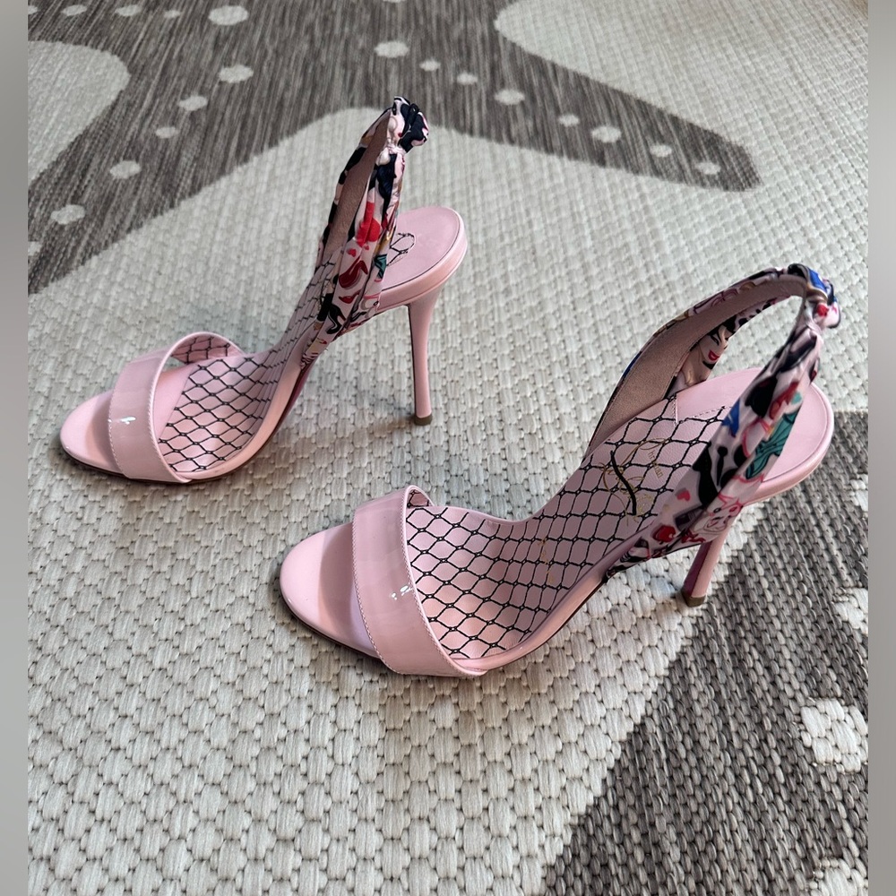 Christian Louboutin Fetish Du Desert Tie Heel - Picture 4 of 11